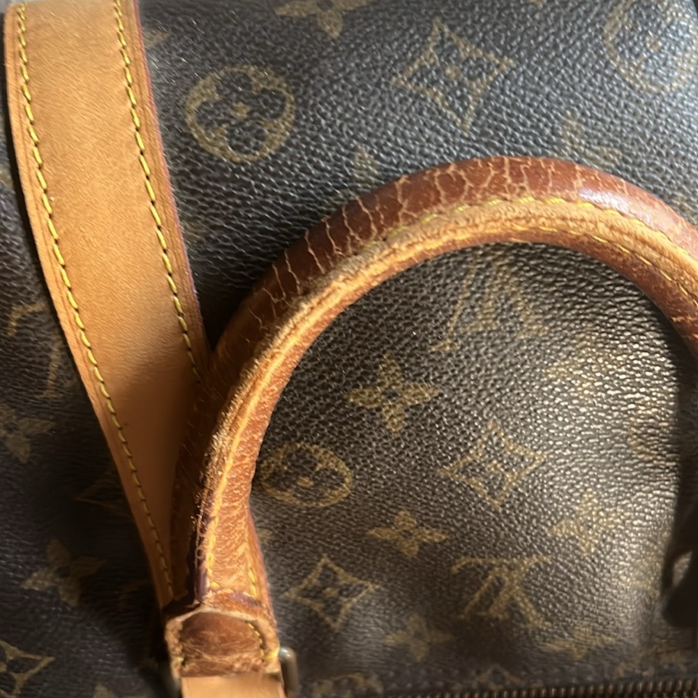 Louis Vuitton Keepall 55 Bandouliere Duffel Bag - Picture 10 of 17